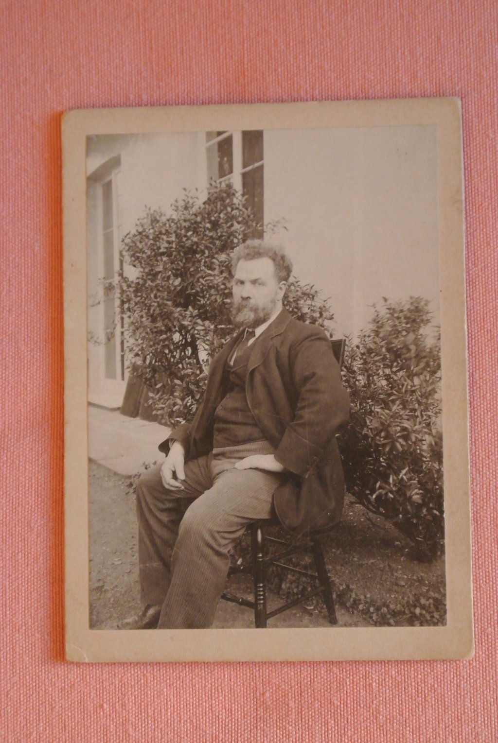 Unknown photographer