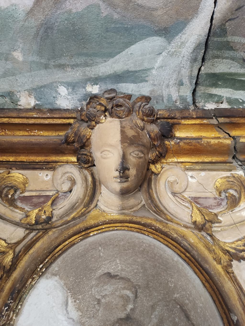 Dettaglio: durante la pulitura
