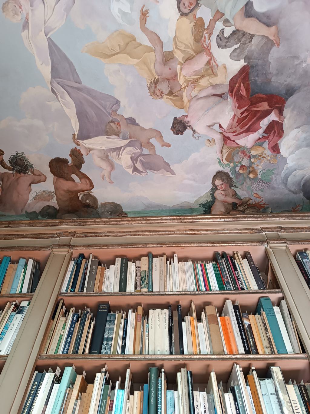 Restauro galleria affrescata