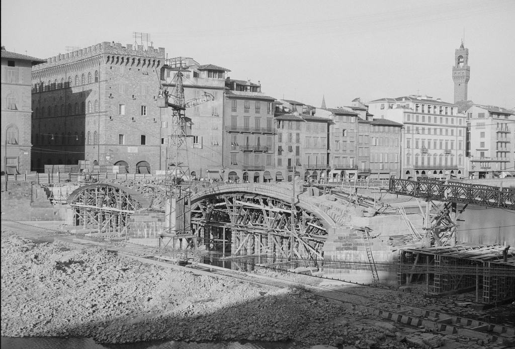 Dettaglio foto Barocchi ponte Santa Trinita